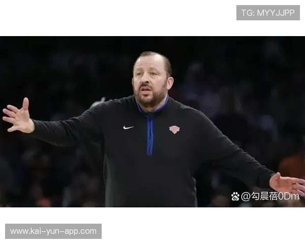 阿奴诺比被击中眼眶，锡伯杜挑战判罚成功